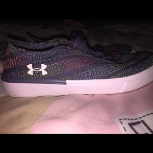 Under Armour Shoes Size 5Y
